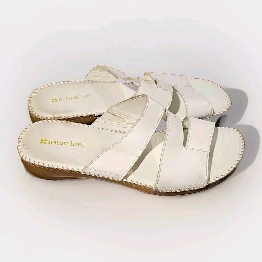 Naturalizer Sz 9 Crisp White Slides Open Toe Leather Cushioned Boho Minimal 22x - Picture 1 of 7